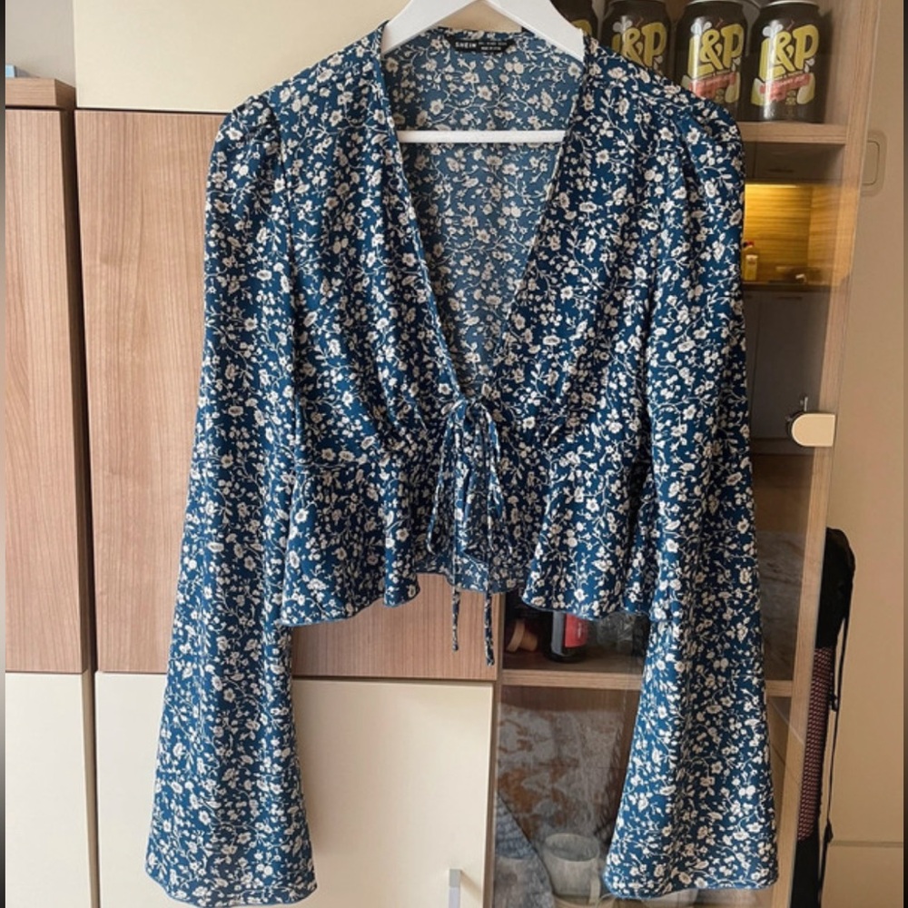 70’s Style Blue & White Floral Front Tie Long Sleeve!
